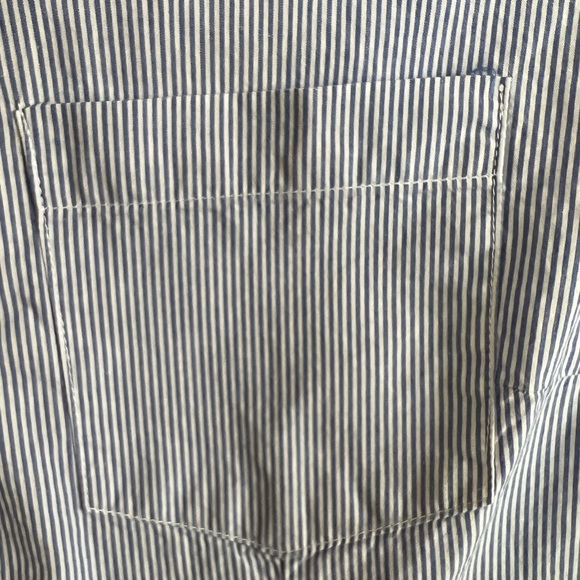 H&M Blue & White fine pinstriped women's button down (size 6/small) - Picture 7 of 13